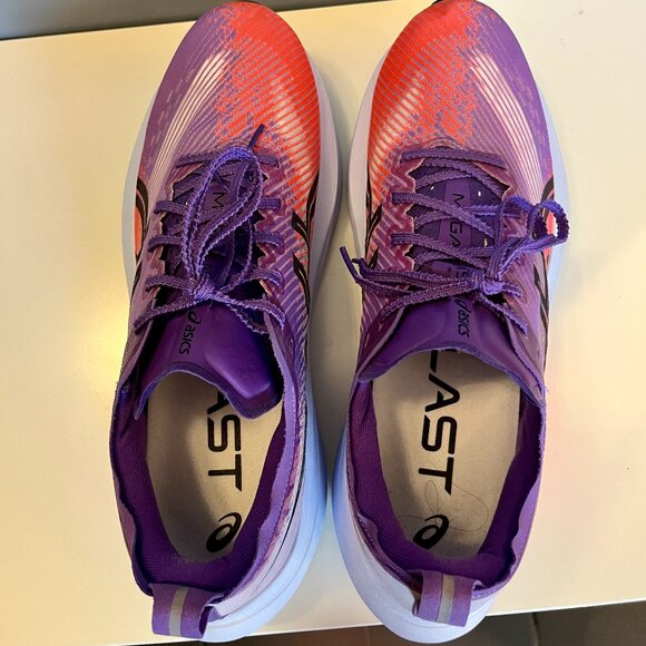 Asics Megablast running shoes Men\'s US 11 EU 45 Edo Purple Black